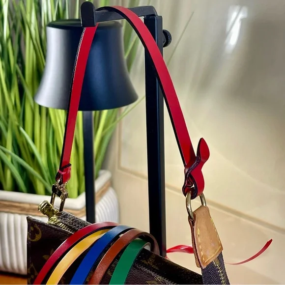 Louis Vuitton Pochette Strap NWOT Vintage - Picture 7 of 13